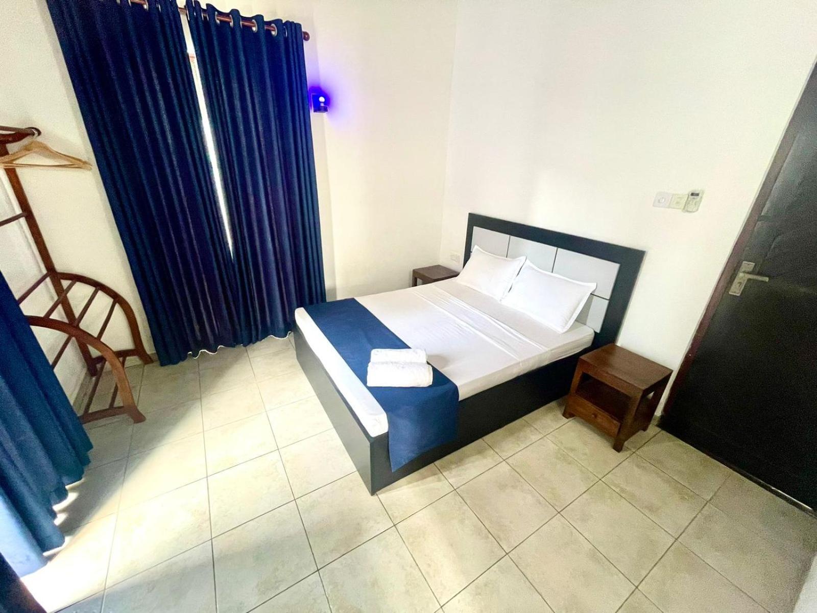 Hotel One Sixty Dehiwala-Mount Lavinia Esterno foto