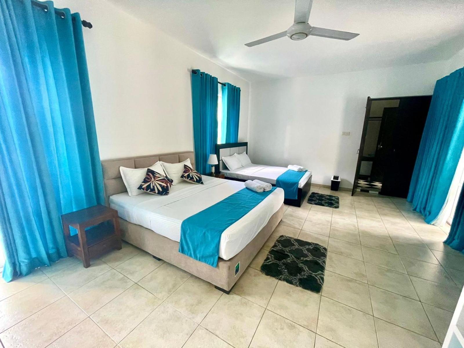 Hotel One Sixty Dehiwala-Mount Lavinia Esterno foto