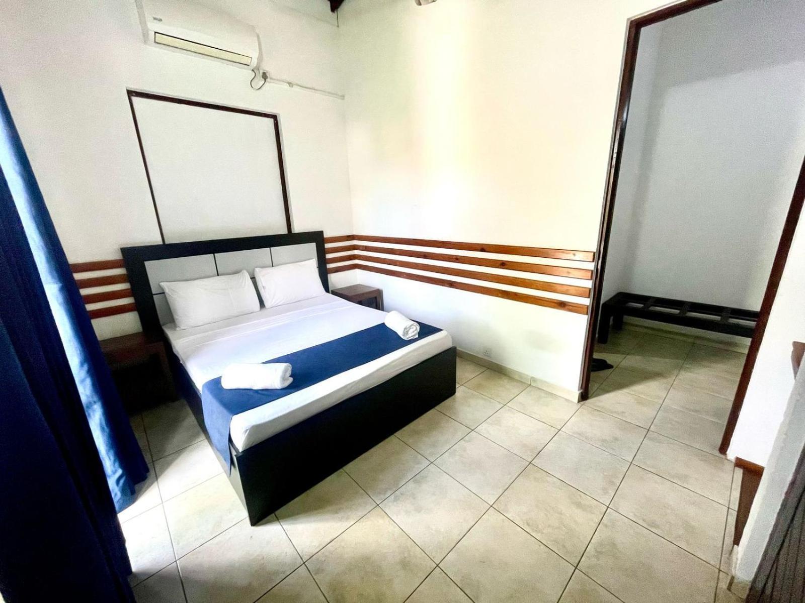 Hotel One Sixty Dehiwala-Mount Lavinia Esterno foto