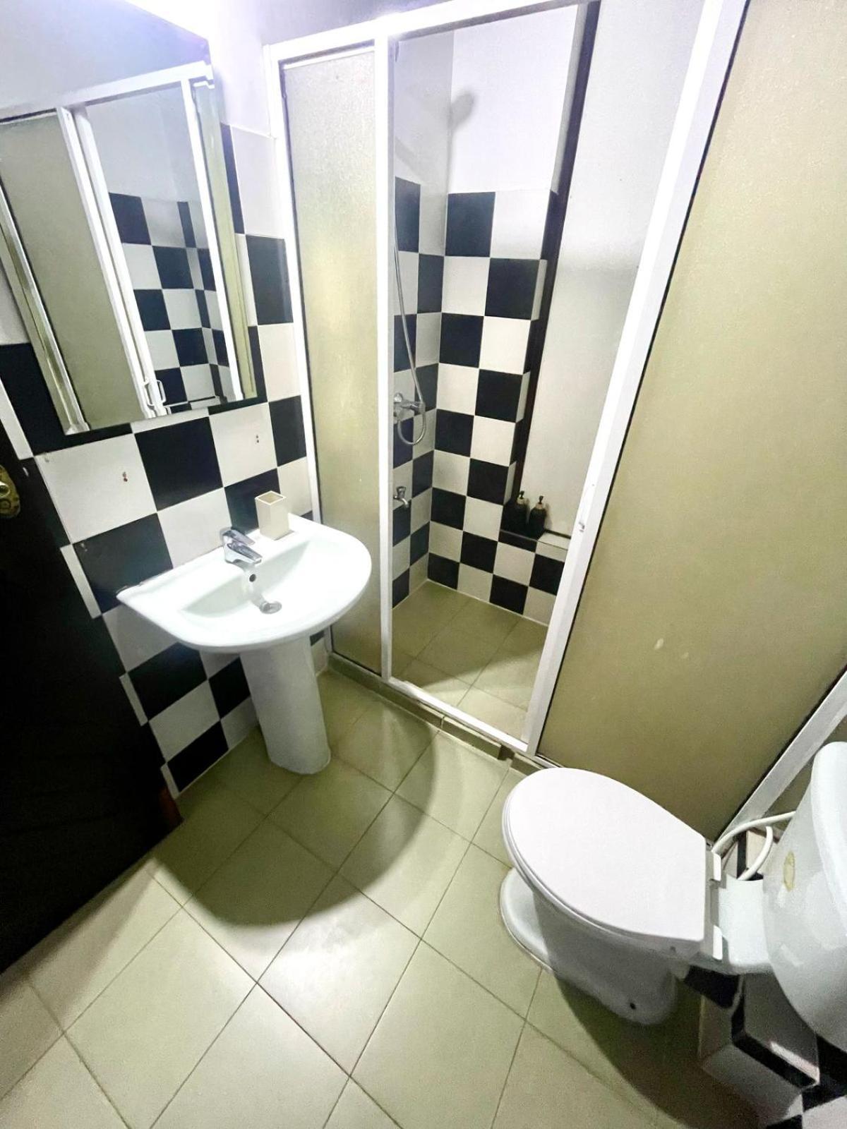 Hotel One Sixty Dehiwala-Mount Lavinia Esterno foto